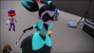 Dans "La Marionnettiste 2" qui fait une mauvaise blague à Marinette ?