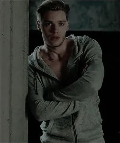 Pourquoi Jace a-t-il tué Jocelyne ?