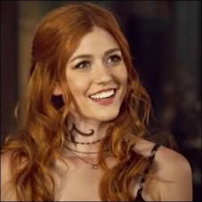 Quel est le nom complet de Clary ?