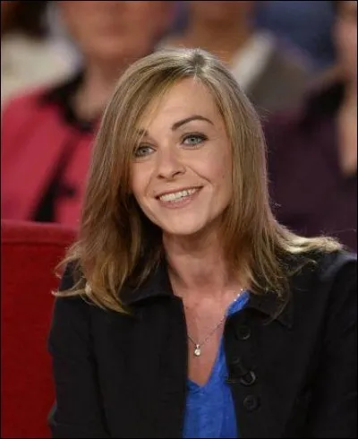 Dans le titre du roman d'Agnès Martin-Lugand, que font les gens heureux ? "Les gens heureux  "