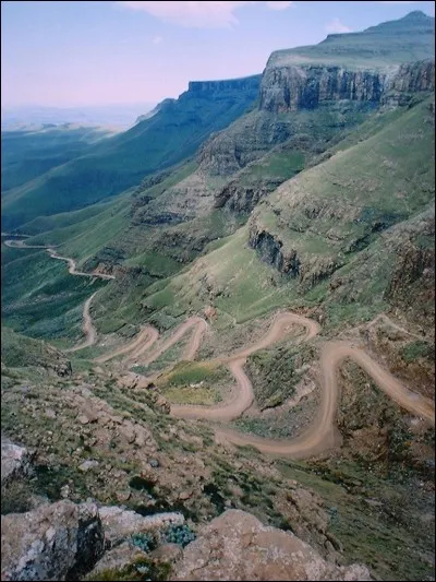 Quel est le col le plus haut de France ?