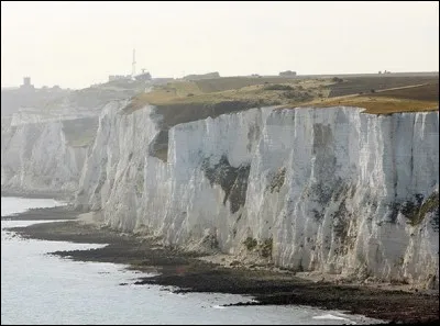 Quel pays a pour surnom "La perfide Albion" ?