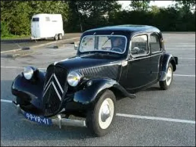 Comme se nomme cette voiture emblématique de la marque ?