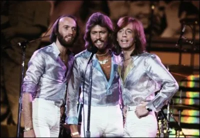 Pour quel film les Bee Gees ont-ils chanté ''Night Fever'' ?