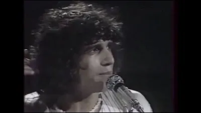 ''Travailler c'est trop dur'' de Julien Clerc est la reprise d'un titre d'un chanteur cadien. Quel est son nom ?