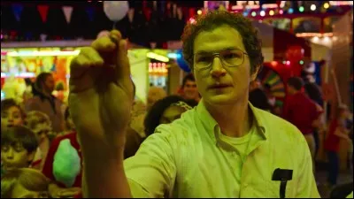 Quel personnage de dessin animé gagne le Russe à la fête foraine ?