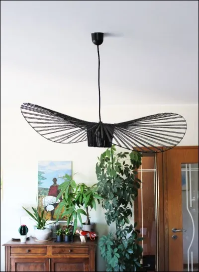 Terminez le vers du "Lac" de Lamartine : 
"O temps, suspends ton vol ! et vous, heures propices"