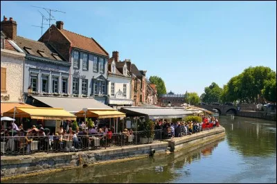 Quelle rivière ou quel fleuve coule à Amiens ?