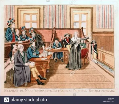 De quoi Marie-Antoinette se retrouve-t-elle accusée ?