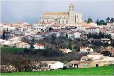 Et si nous partions au Canada, enfin je veux dire en Occitanie, ça vous dit ? Alors dans ce cas je vous propose de partir à la découverte de la collégiale Saint-Vincent de Montréal. Nous serons dans le département ...