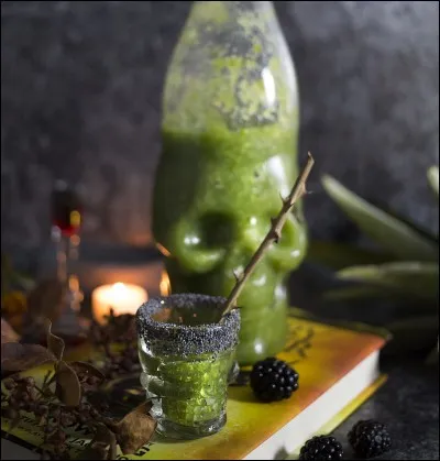 En quoi se transforme-t-elle apr&egrave;s avoir bu le Polynectar en 2e ann&eacute;e ?