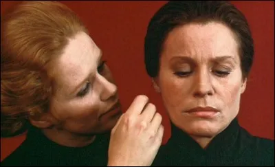 "Cris et Chuchotements" (1972) est l'uvre de quel cinéaste ?