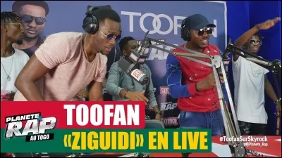 Qui chante en duo avec Toofan "La Vie là-bas" ?
