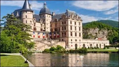 Le château de Vizille en Isère abrite le musée de la Révolution française.