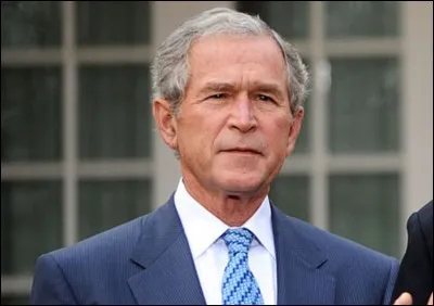 Années : 2001-2009
Natif de : Connecticut
Parti : républicain 
Fait : guerre d'Irak 
De qui s'agit-il ?