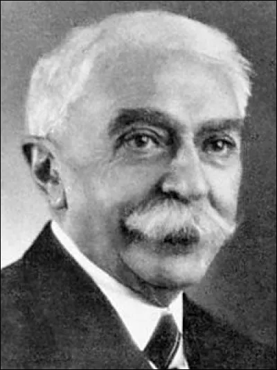 Qui est ce Pierre, historien et r&eacute;novateur des Jeux olympiques modernes en 1894 ?