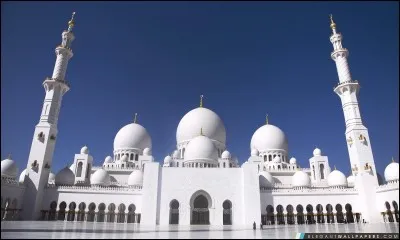 Cher Julien, l'architecture est à couper le souffle en/au...