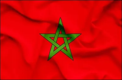 En quelle année le Maroc a-t-il eu sur son drapeau rouge une étoile verte à cinq branches ?
