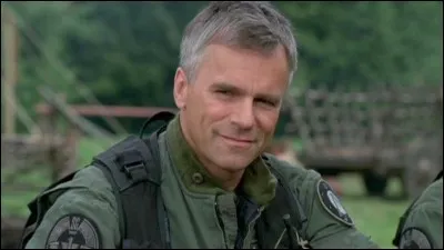 Est-ce que Jack O'Neill va rester dans l'équipe toute la série ?