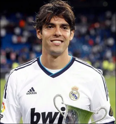 De quelle nationalité est Káka ?