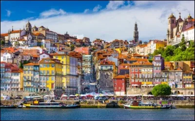 Quelle fleur sert de surnom au Portugal ? Le pays des...