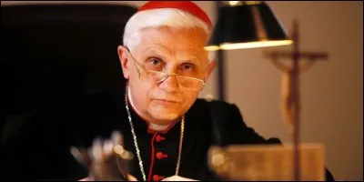 Par quelle race de chien était surnommé le cardinal de Ratzinger ?
