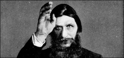 Comment était surnommé Raspoutine ?