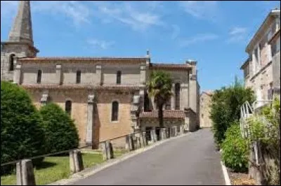 Commune viticole au bord de l'estuaire de la Gironde, Plassac se situe en région ...