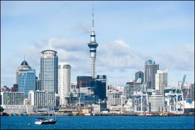 De quel pays Auckland est-elle une ville ?