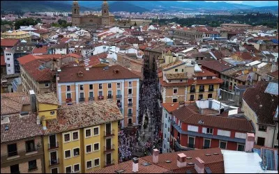 Laquelle de ces villes est située en Espagne ?