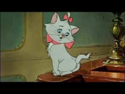Dans "Les Aristochats", quelle suite de notes Marie et sa mère Duchesse répètent-elles ?