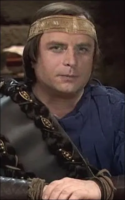 Selon le roi Loth, quelle serait la traduction de sa citation latine "Mundi placet et spiritus minima" ?