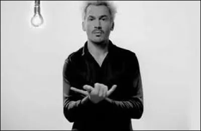 Complétez le titre de cette chanson : "Et un jour une...