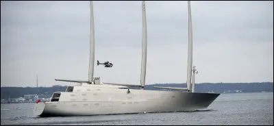Regardez le plus grand yacht (142,81 m ) à voile du monde avec ses 8 ponts, conçu par le français Philippe Stark : il est équipé de trois mâts en carbone, ce qui en fait un voilier mais il compte aussi sur un système de propulsion hybride diesel-électrique. 
Quel nom a-t-on donné à ce vaisseau qui appartient au milliardaire russe Andreï Melnitchenko ?