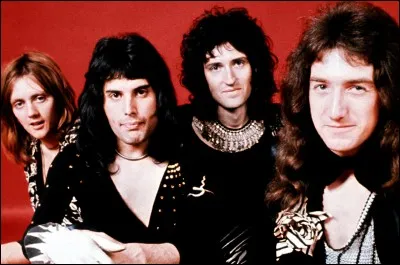 Quel était le premier nom de Queen ?