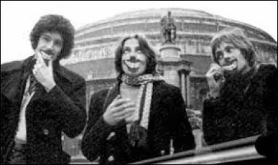 Lesquels étaient les 2 premiers membres du groupe ?