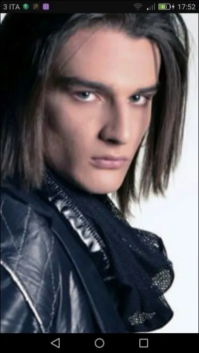 Qui sont les deux personnes qui sont amoureuses de Mirco ?