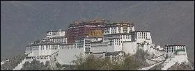 Sur quelle colline se situe le palais du Potala ?