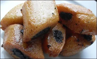 Il y a du chocolat noir dans les makrouts.