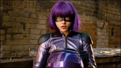 Hit-Girl fait équipe avec Kick-Ass, dont le film porte le nom. Quelle actrice se cache sous ce costume ?