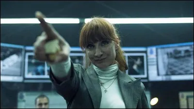 Comment Sierra arrive-t-elle à amadouer Nairobi et donc réussit à lui tirer dessus ?