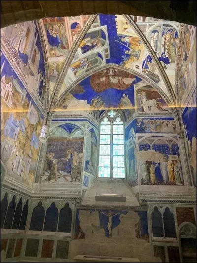 Quel est le nom de la chapelle sixtine d'Avignon ?