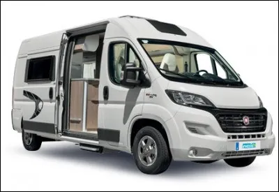 Ce van abrite une partie sanitaire, un coin cuisine et un coin de repos. Il s'agit d'un...