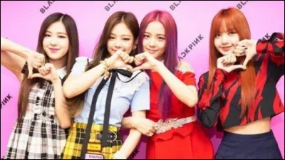 Quels membres du groupe ont des chiens ?