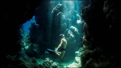 Plus grande réserve maritime d'Europe, Cabo de Gata est un terrain de jeu extraordinaire pour l'apnée. Dans quel pays se trouve ce paradis ?