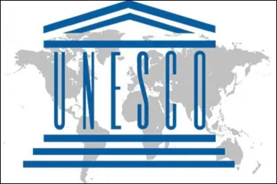 Quel arbre est class&eacute; au patrimoine universel de l'UNESCO depuis 1999 ?