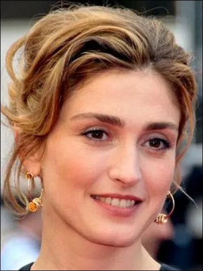 Qui est cette Julie, actrice et productrice de cinéma ?