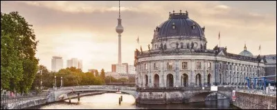 Dans quel pays dois-je me rendre pour visiter Berlin ?