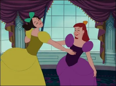 Les demi-s�urs de Cendrillon se nomment Anastasie et Javotte.