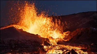 Quel est le nom du volcan de l'île de la Réunion ?